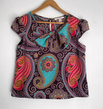 Load image into Gallery viewer, LIZA EMANUELE Cap Sleeve Bow Front Boho Paisley Top Blouse Size 10